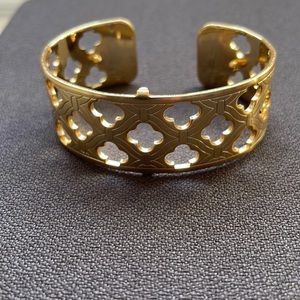 Cristo cuff.